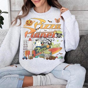 Vintage Toy Story Aliens Pizza Planet Halloween Png, Disneyland Halloween trip, Aliens Pizza Planet Disney Png, Magic Kingdom Png
