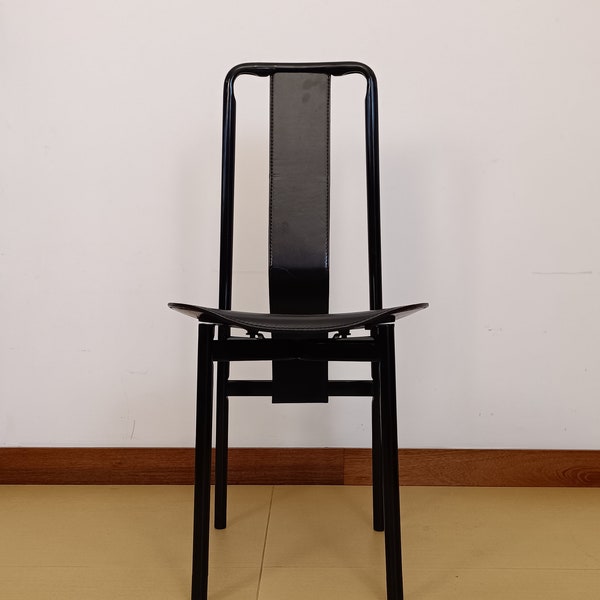 1 of 4 Vintage Black leather 'Irma' chairs / Achille Castiglioni / Zanotta / 70s / Italy