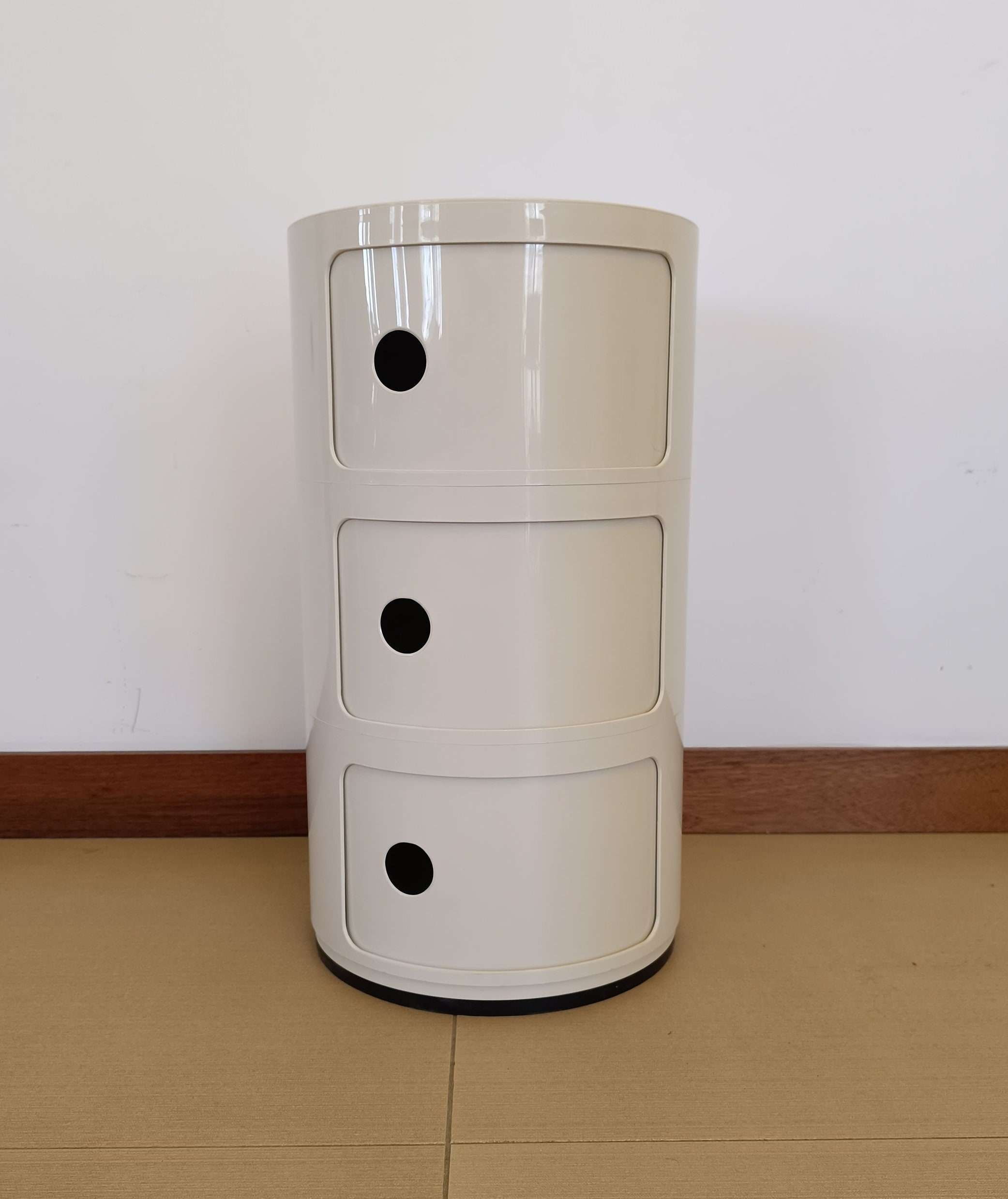 Vintage Kartell Componibile design by Anna Castellini space