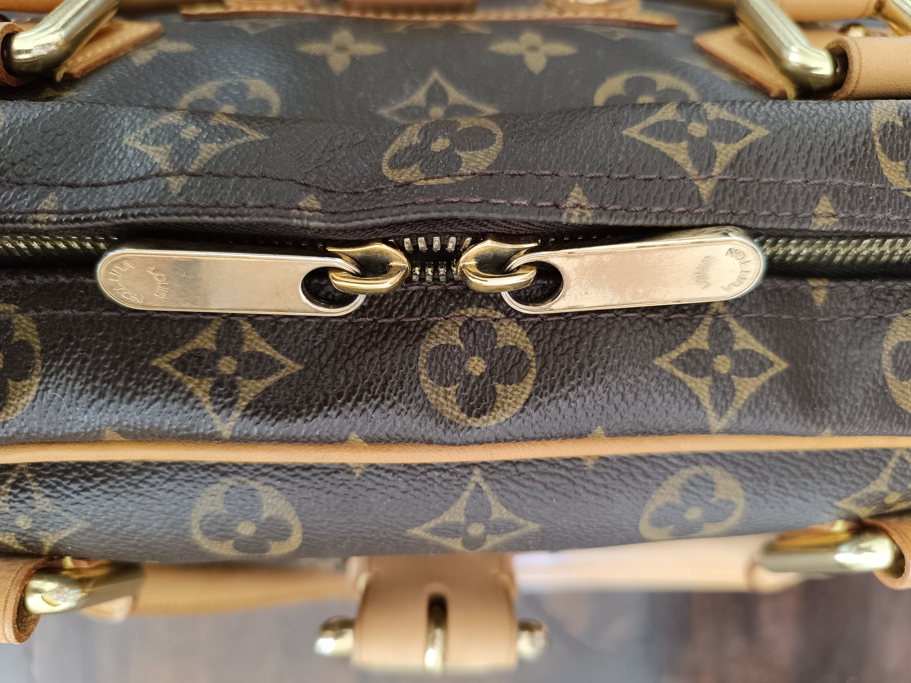 The Georgerous Manhattan GM Bag Louis Vuitton / Vachetta / Canvas