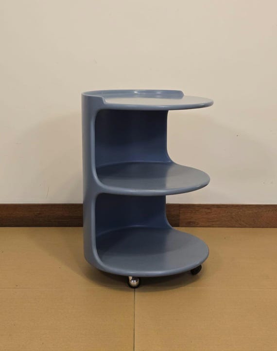 Italian Side Table in Blue Lacquered Fiberglass with Wheels / 1980s / storage table