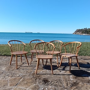 1 of 5 Windsor wooden chiars / vintage / dining chairs / comfortable chairs