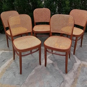 1 of 7 Rare Vienna straw wooden chair in Thonet style from 80s/ model Praga / design by Josef Hofman / Italy