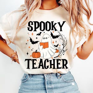 Gruseliger Lehrer PNG | Halloween-Lehrer PNG Design | Retro Lehrer Halloween | Gruselige Vibes | Lustiges Lehrer Halloween Geschenk | Sublimation