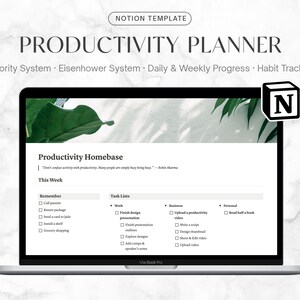 Könnte beinhalten: Ein Laptop-Bildschirm zeigt eine Notion-Produktivitätsplaner-Vorlage an. Die Vorlage enthält Abschnitte für "Diese Woche", "Erinnern" und "Aufgabenlisten". Die Vorlage soll Benutzern helfen, ihre Aufgaben zu organisieren und ihren Fortschritt zu verfolgen.