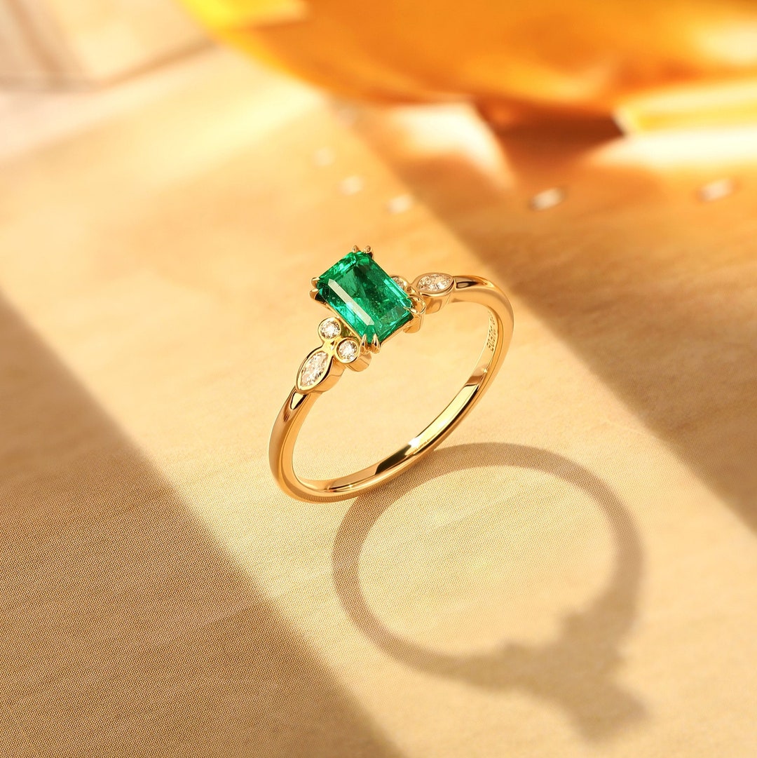 Simple Emerald Ring With Diamond18k Solid Gold Ringunique - Etsy