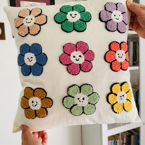 Funda de almohada con aguja perforada / Funda de cojín decorativa / Funda de almohada con mechones hechos a mano / Funda de almohada bordada / Funda de almohada con margaritas sonrientes