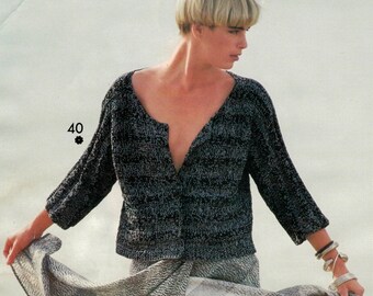 Lindo padrão de tricô para cardigan de verão para download em pdf. Tricotado de um lado para o outro em uma peça, um cardigan elegante em fio de algodão bicolor.