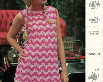 Lindo padrão de crochê de minivestido em zigue-zague vintage dos anos 1960 para download em pdf.