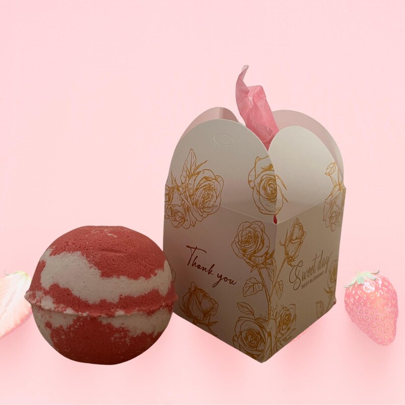 STRAWBERRY SLUSHIE Bathbomb,birthday Gift,stocking Filler, Novelty