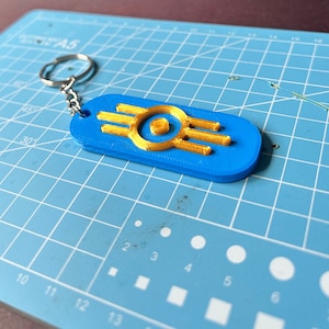 FALLOUT VAULT-TEC Keyring