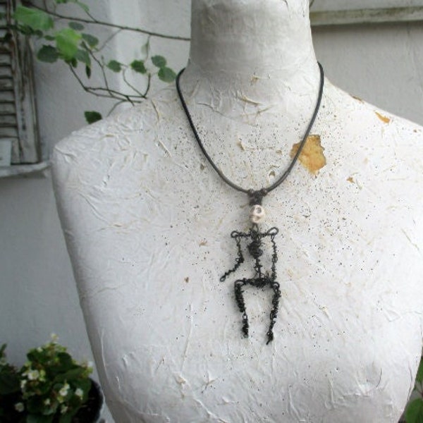 necklace wire skeleton, mobile skeleton necklace, hanging sculpture necklace, dancing skeleton necklace, skeleton skull necklace, ooak