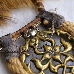 Antique Brass Buckle Choker, Assemblage Necklace, Leather, OOAK Wearable Art bild 12