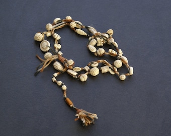Crochet Wool Necklace: Boho Linen Cord with Acrylic Beads
