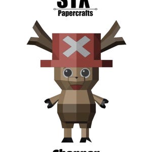 Puede incluir: Una figura de papel low-poly de un reno marrón con un sombrero rojo, un emblema de cruz gris y grandes astas marrones. La figura tiene ojos negros, una nariz pequeña y pezuñas negras. El texto superior dice STX Papercrafts y el inferior Chopper.