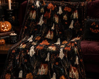 Coperta in velluto stropicciato a tema villaggio fantasma di Halloween / Scena infestata in stile cottagecore oscuro e spettrale / Decorazione di lusso per la casa a tema Halloween / Regalo per gli amanti dei fantasmi