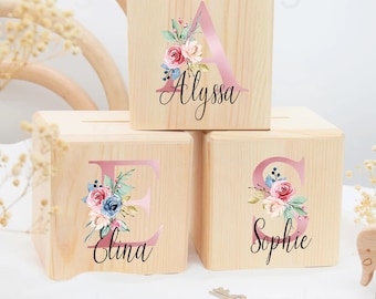 Personalisierte Spardose aus Holz: Sparschwein mit Blumenmuster