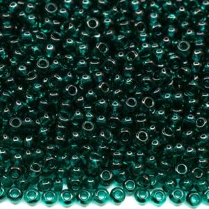 6/0 50710 Preciosa Seed Beads Green. Transparent Natural.