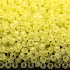 6/0 82000 Preciosa Seed Beads Rocailles. Alabaster Yellow Limon. Czech glass seed beads.