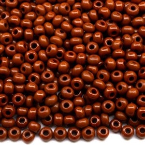 6/0 13600 Preciosa Seed Beads Brown. Opaque Natural.