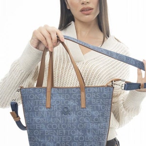Stylish Designer Handbags for Women,Tote Bag with Shoulder Strap,Fashionable Women's Messenger Bag in Classic Design Blue