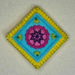 Summer Posy Pin Kit:  Wool Felt Appliqué and Embroidery