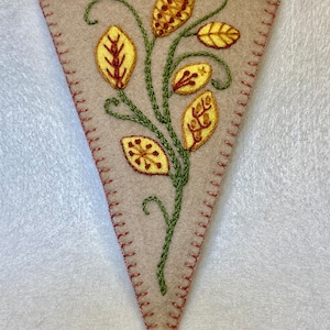 Autumn Leaves Scissor Case PDF Pattern for hand embroidery on wool felt