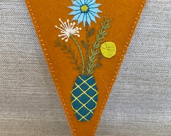 Little Bird Scissor Case PDF Pattern: Wool Felt and Hand Embroidery