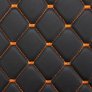 Oranje gewatteerde zwarte vinyl kunstleer autobekledingsstof | 2" x 2" 5 x 5 cm diamantsteek met 5 mm schuimrug | 140 cm breed auto-boot