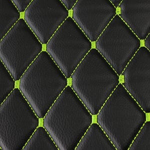 ライトグリーンブラックキルティングビニールフェイクレザー張り生地 - ダイヤモンドステッチ、5mmフォーム裏地、幅140cm、自動車内装用