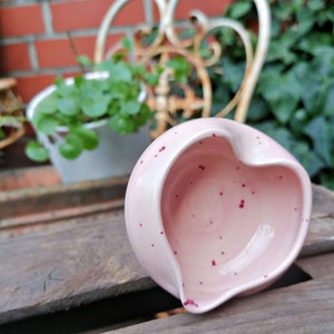 HERZ-SCHÄLCHEN Rosa Keramik handgetöpfert für Dips Gästeseifen Pralinen Schmuck perfekt als kleines Geschenk, Mitbringsel, tolle Deko Schale Bild 3