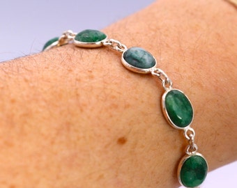 Silver and gemstone bracelets (emerald, lapis lazuli, amethyst, labradorite and white labradorite)
