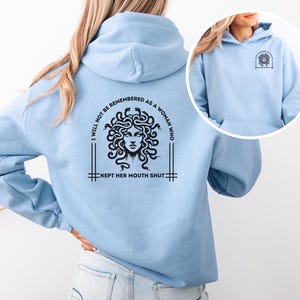 No seré recordada como una mujer que mantuvo la boca cerrada Sudadera con capucha para empoderar a la mujer, ropa feminista, ropa inspiradora, sudadera con capucha de activismo