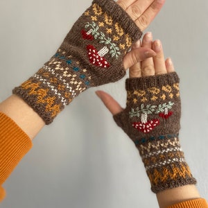 Fair isle Mitten, Fair Isle Mushroom Mitten, Fingerless Mitten, Hand Warmer, Nordic Mitten, Baltic Mitten, Mushroom Pattern, Half Gloves image 4