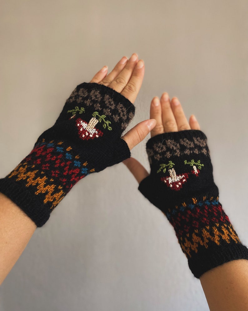 Fair isle Mitten, Fair Isle Mushroom Mitten, Fingerless Mitten, Hand Warmer, Nordic Mitten, Baltic Mitten, Mushroom Pattern, Half Gloves image 3