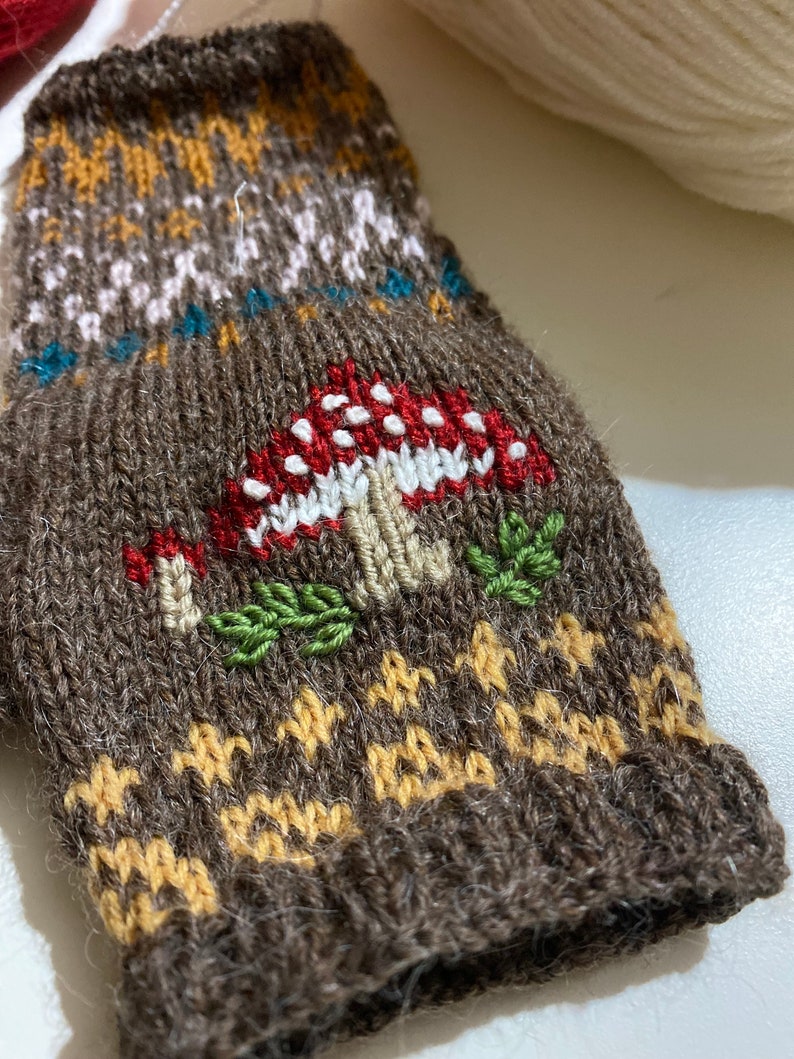 Fair isle Mitten, Fair Isle Mushroom Mitten, Fingerless Mitten, Hand Warmer, Nordic Mitten, Baltic Mitten, Mushroom Pattern, Half Gloves image 5