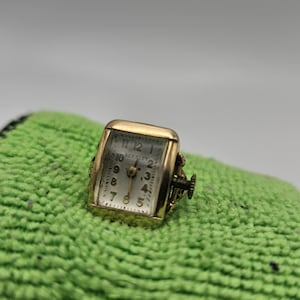 Vintage Berkley 14k Ring O Romance Ring mechanical watch
