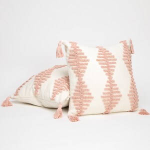 Geo tufted tassel throw pillow 2025