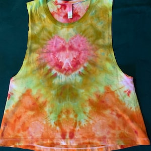 Ice dyed heart crop tank top—M