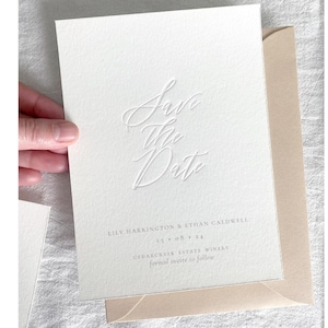 Offrez une date personnalisable, bohème, impression typographique et réservez des enveloppes, carte de mariage semi-personnalisée, gagnez cette date, gaufrage à l'aveugle, simple,