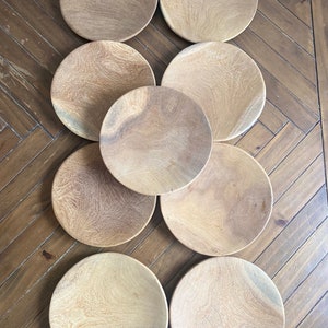 Round teak wood plate - hand carved in Senegal