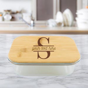 Personalizowany 36-uncjowy szklany pojemnik do przechowywania żywności z pokrywką bambusową i grawerowanym monogramem - hermetyczny pojemnik kuchenny na prezent