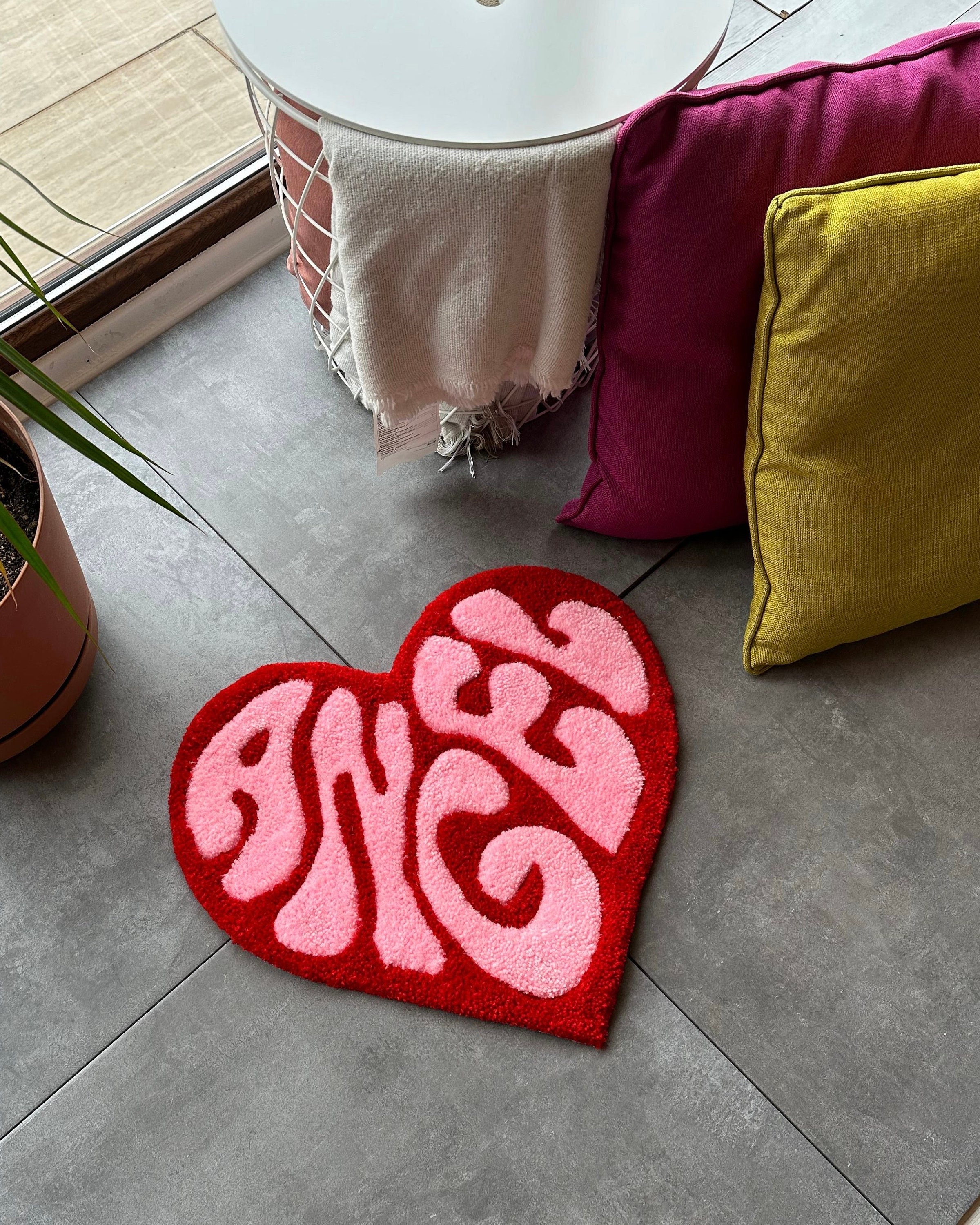 【最安値】HUMAN MADE HEART RUG SMALL RED HUMAN MADE HEART RUG SMALL – HUMAN MADE Inc.