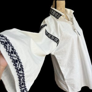 Ethnic Folk Boho Vintage Traditional Romanian Peasant&#39;s Blouse from Transylvania