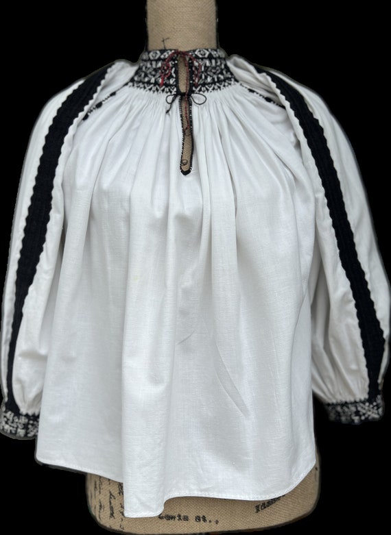 Vintage Romanian Hungarian Folk Blouse from Transy