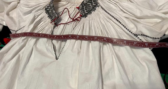 Vintage Romanian Hungarian Folk Blouse from Trans… - image 8