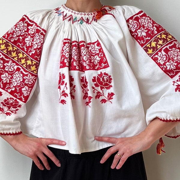 Vintage Traditional Romanian Folk Peasant's Blouse from Western Romania