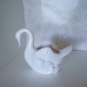 Vintage Portugal porcelain vintage white swan made by Pereiras medium size vintage garden decor or home decor flower wase/ pot
