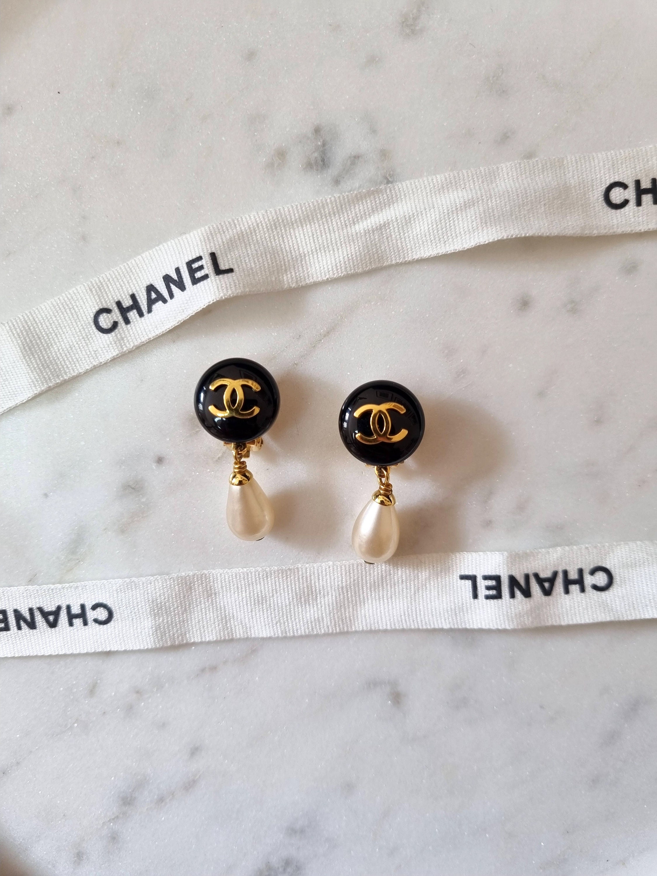 Chanel Button Earring 