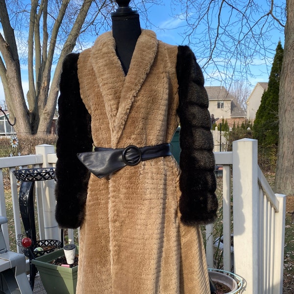 Vintage  Faux Fur Long Coat, Vintage from 1970s Coats, Dressy Coat, Formalwear Faux Fur Coat, Faux Fur Coat for Special Occasion, Gift